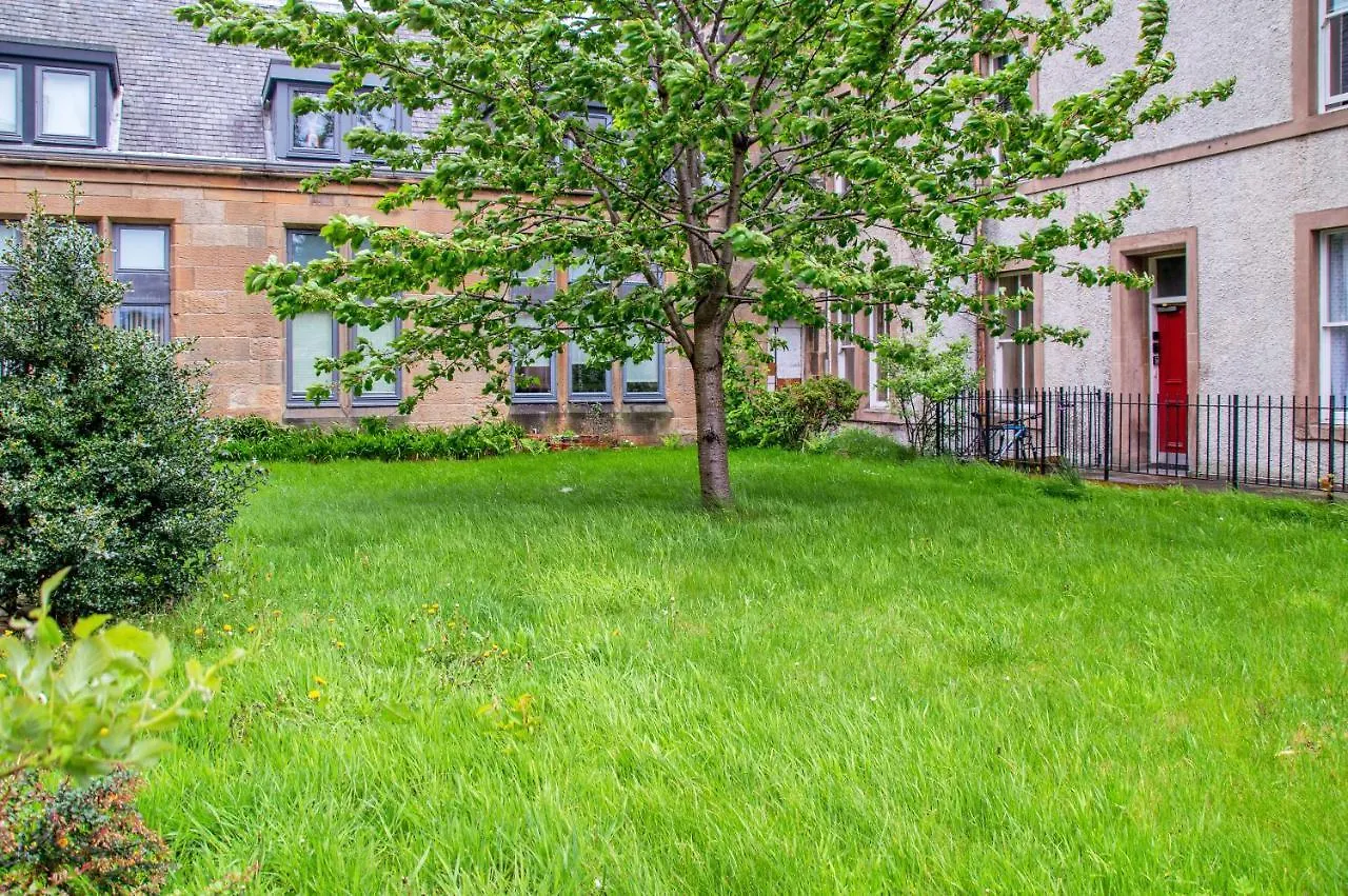 Stylish & Modern 2 Bedroom Ground Floor Apartment Close To City Centre In Stunning Converted Church - Near Haymarket Train Station - Sleeps Up To 5 Guests Edinburgh